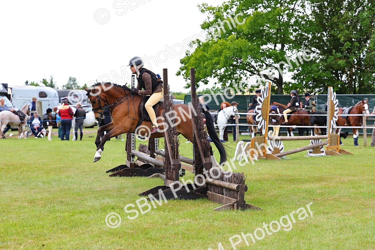 SBM_09548 - Class 44-45 - LIHS BSPS Open Nursery and Cradle Stakes