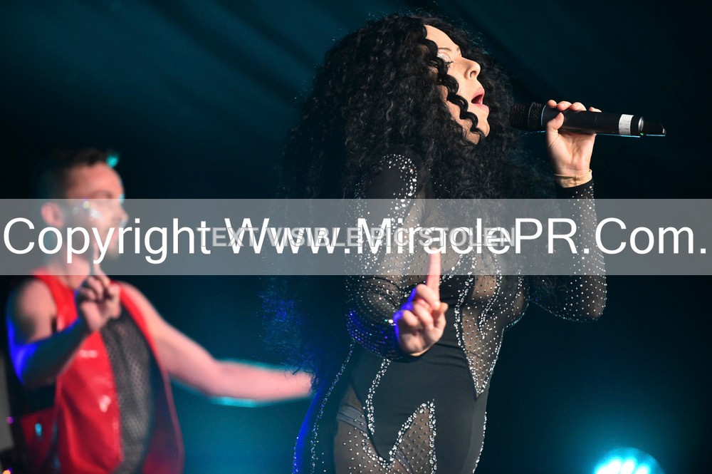 SH4_6730 - The Cher Experience