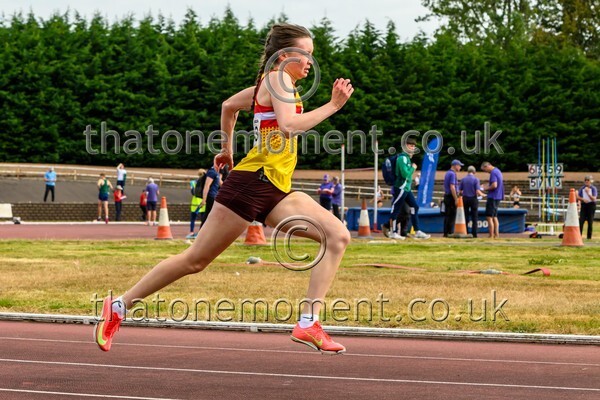 Sen25SUN-915482 - Track Female