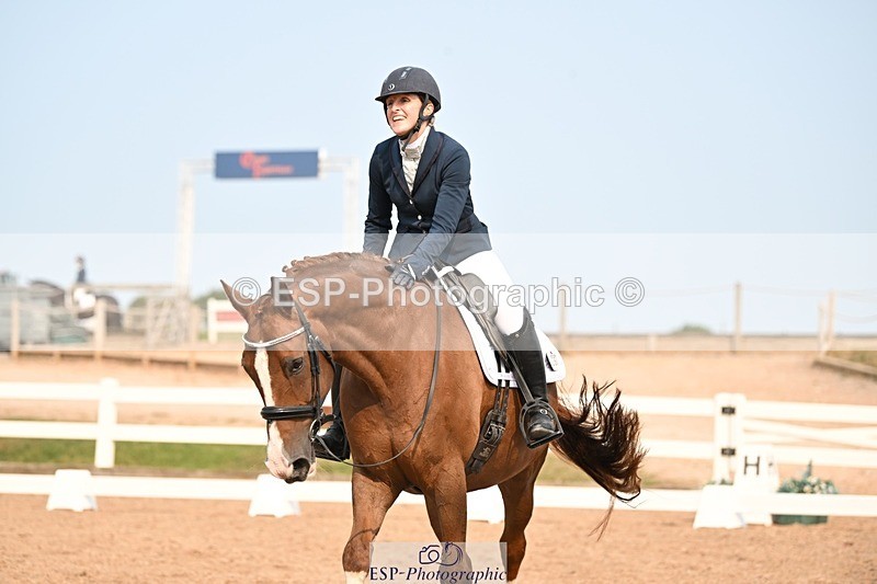 250816-160047-06335 - 026-Pippa.MorganDavinci.Vl