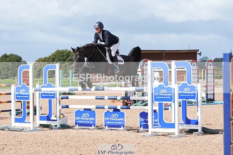 250913-115651-06784 - Cls 15 Snr Foxhunter