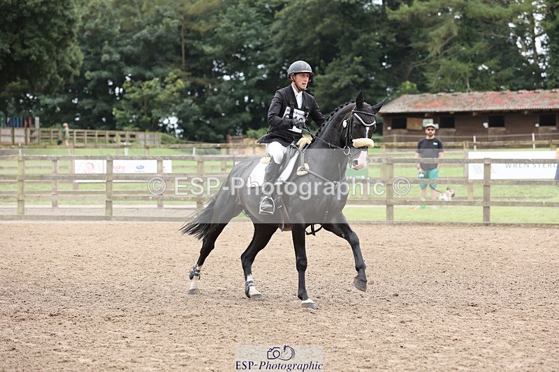 240804-142148-15826 - 616-Max_Forster-HEVANS_ROYAL_REVOLUTION