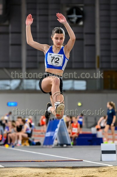 AgeInd25SUN-913030 - Field Female