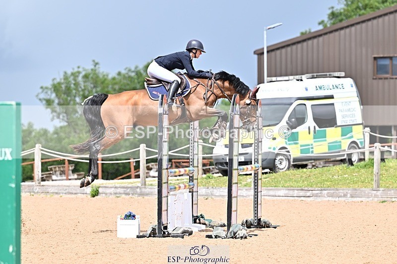 260610-120922-00369 - Cls 5 Snr Newcomers and 1.10m