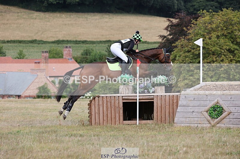 250802A-151441-06667 - F-268-Caitlyn.Faull-HAY.THERE.MONA