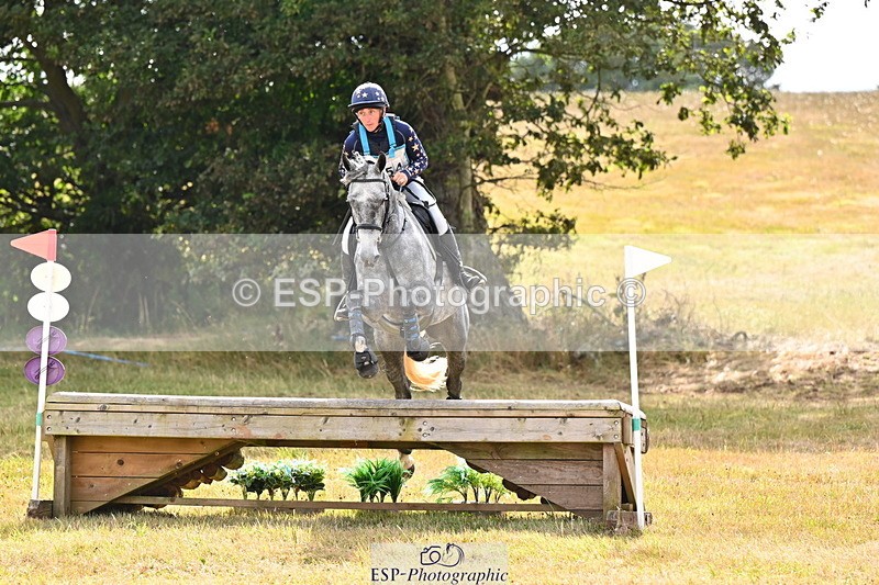 250803A-161808-16774 - Q-754-Leigh.Smallacombe-CRUISING.CARRA