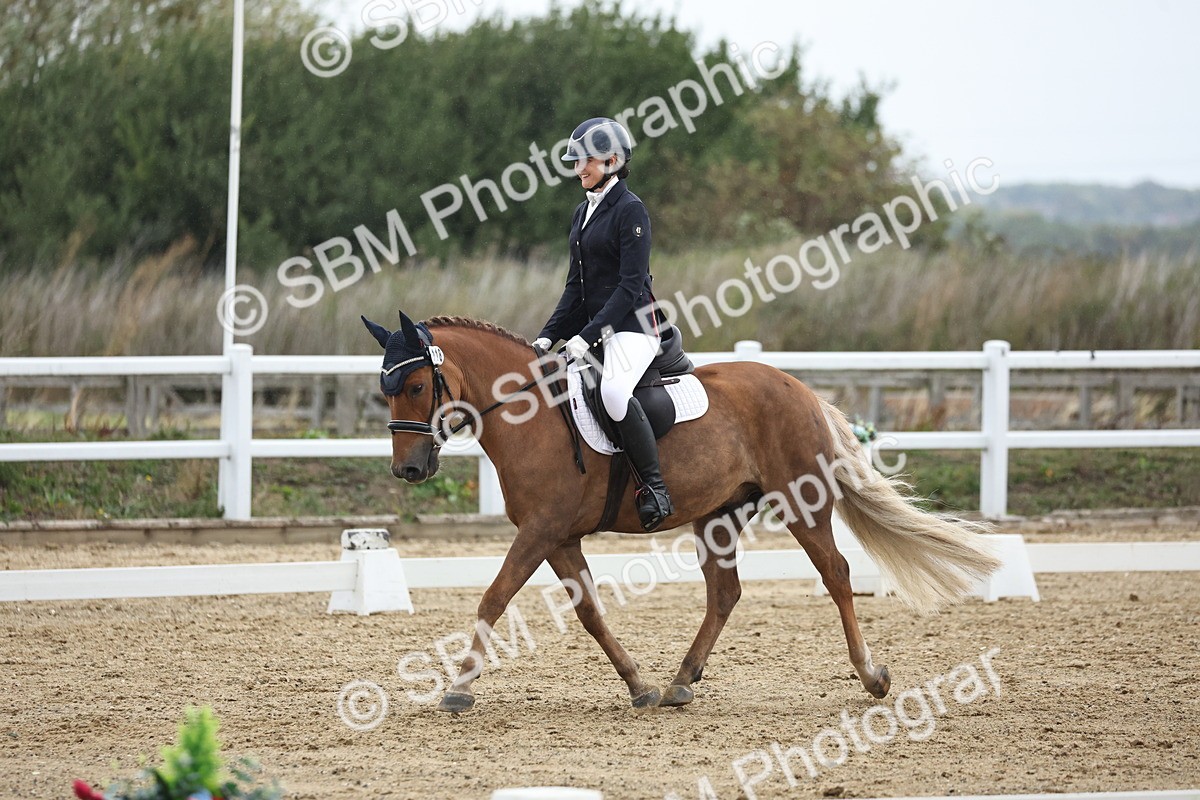 SBM_004312 - Class 8 - Novice 3 Champs