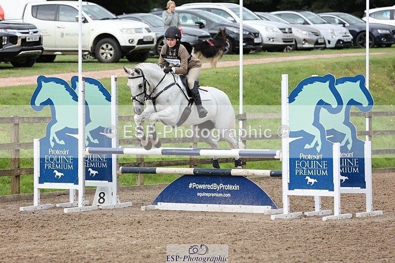 240803-101805-00482 - 106-Issy_Perry-DATE_NIGHT