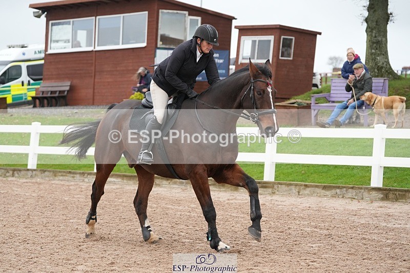 251109-102257-03358 - Cls 19 Snr 1.05m Open