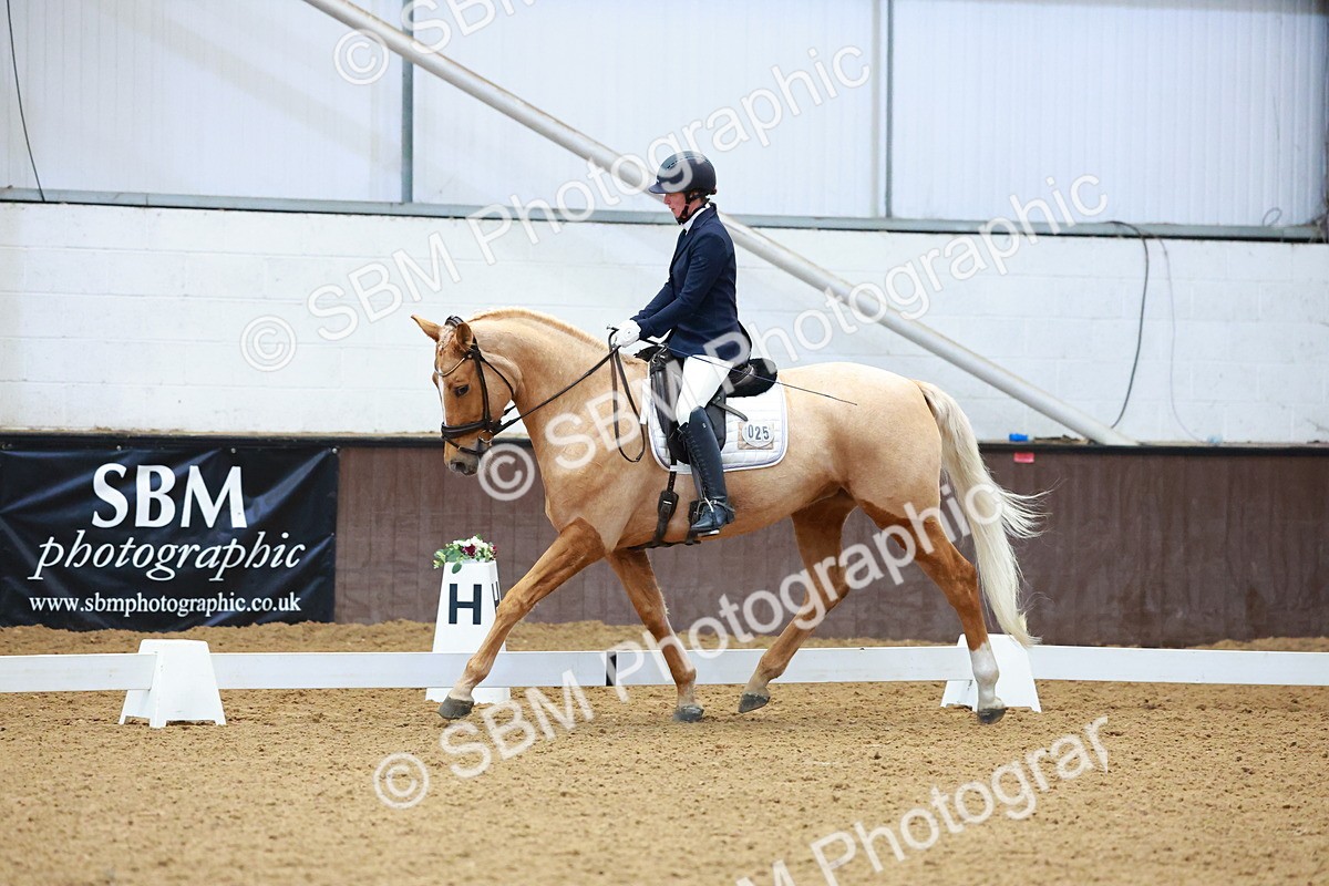 SBM_001223 - Class 18-15-16-22 - Elementary 5 Novice 5-Novice 6