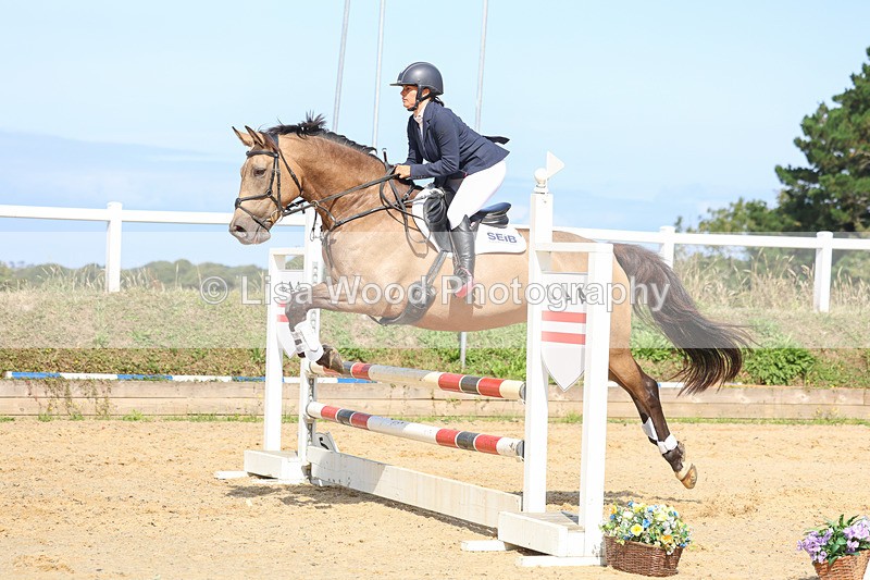 3E7A0748 - Class 4: Senior British Novice/90cm open