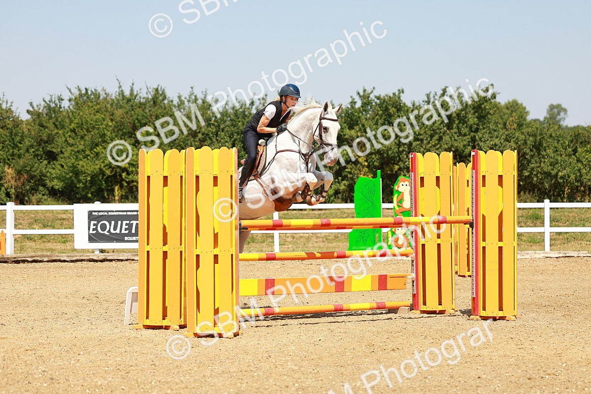 SBM_001999 - Class 5 - Senior Foxhunter - 1.20m