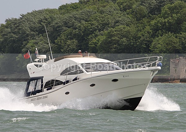 100530 KIWI IMG_8079 - Flybridge Cruisers
