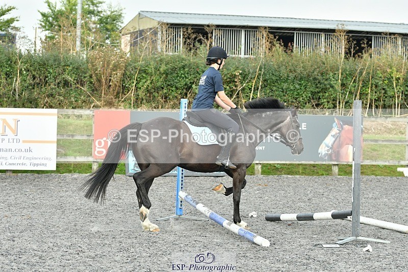 230817-092718-00182 - Theo's 1st Group - Arena