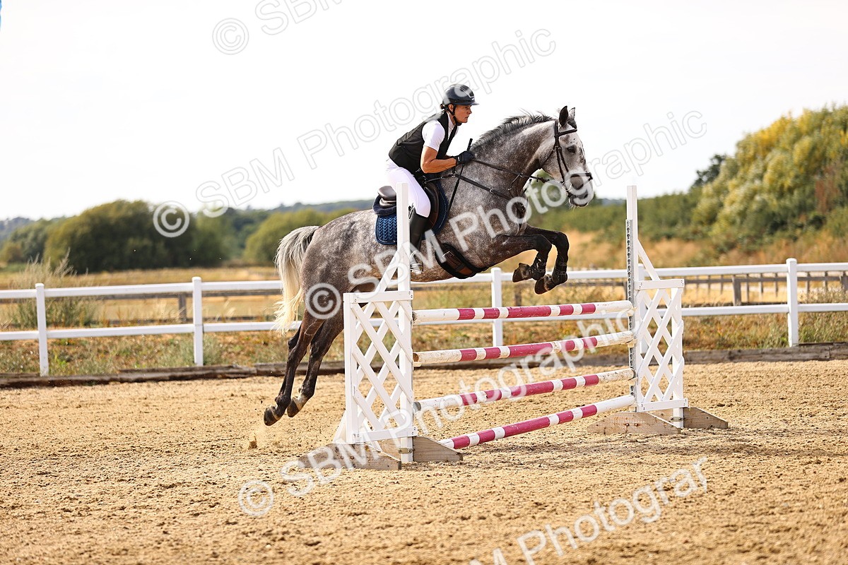 SBM_001680 - Class 6 - Senior Newcomers 1.10m