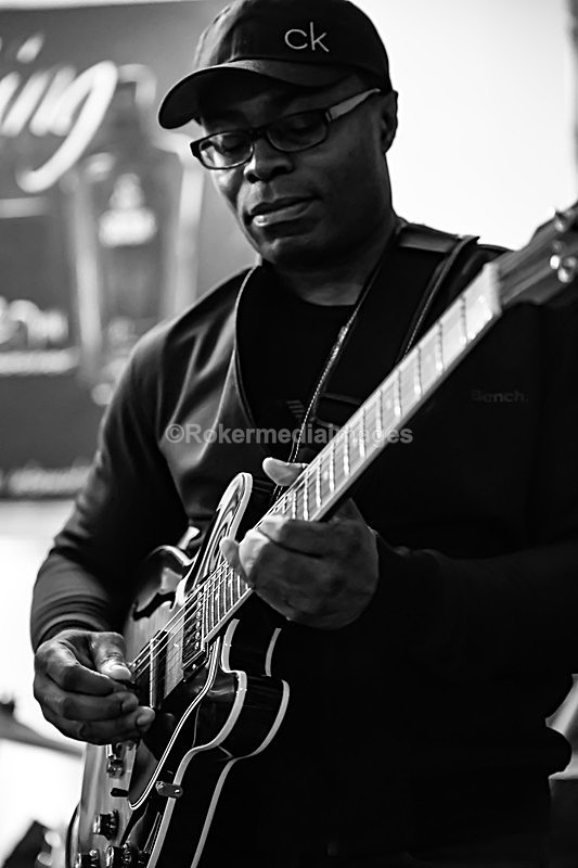 KC_019 - Kim Cypher Band