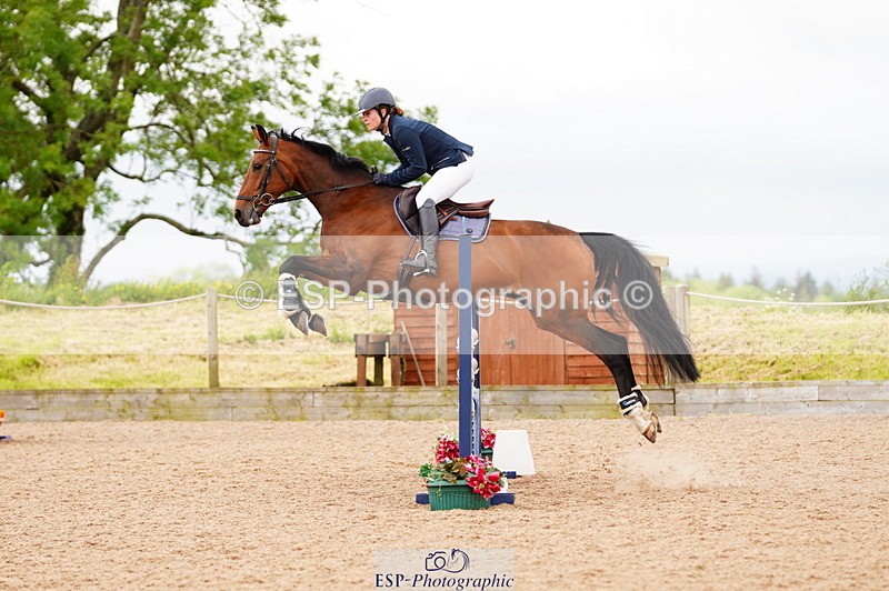 240526A-113712-07844 - Cls 26 Chard Equ 1.05m and 1.10m Grand Prix