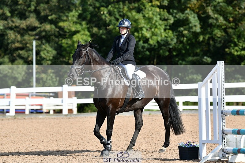 240913A-100938-03112 - Cls 20 Snr British Novice and 90cm Open