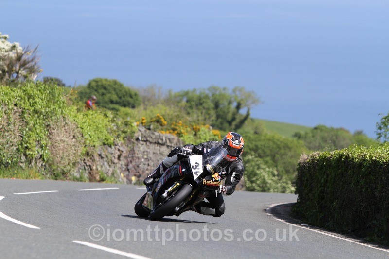 Stephen Thompson BMW / Bathams BMW - Dainese Superbike Race 2014