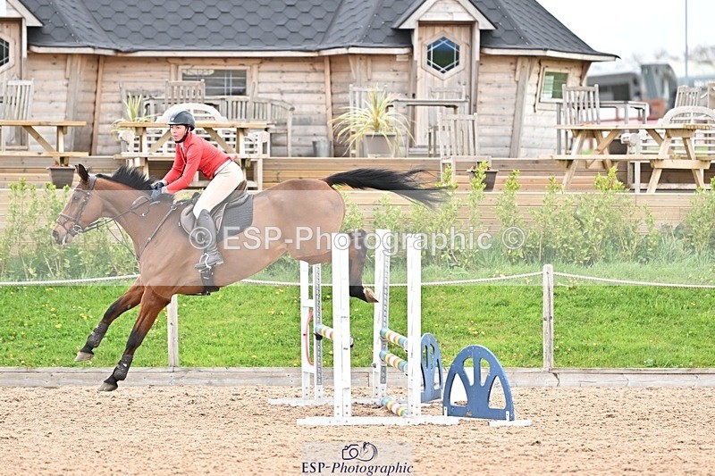 250414-104711-00231 - 80cm Round 1