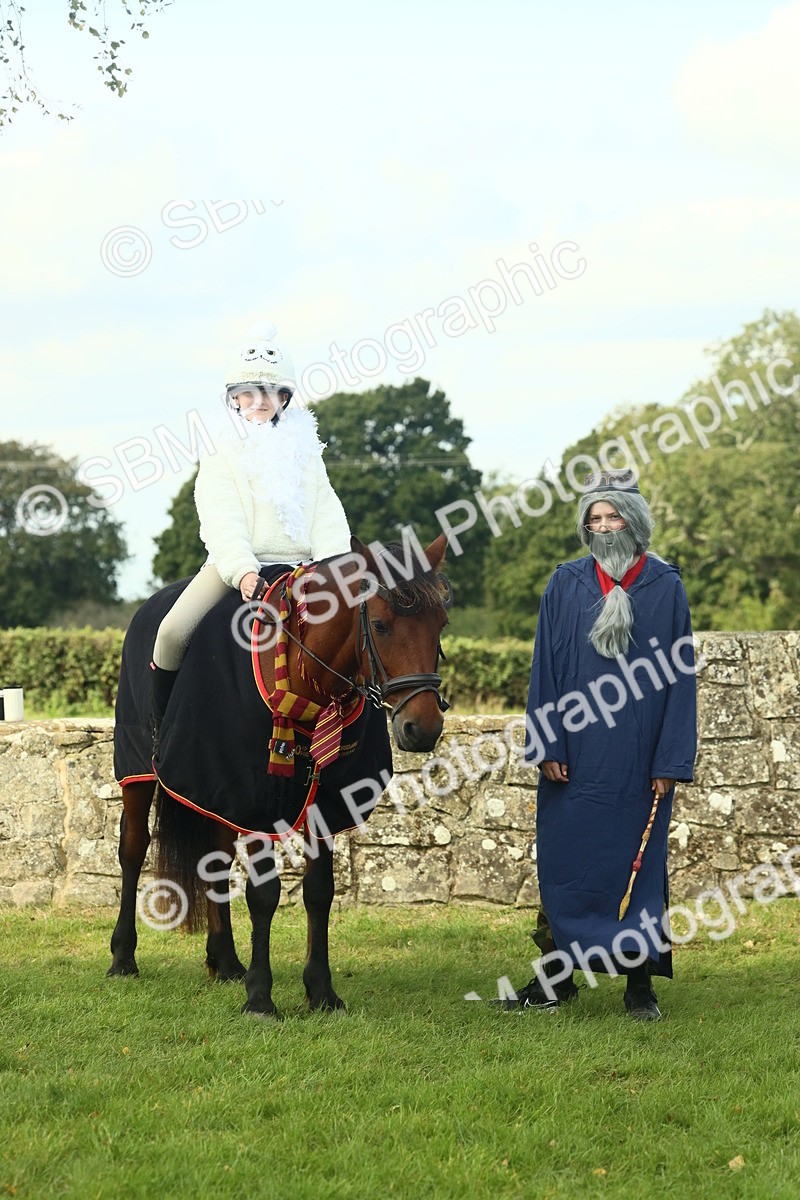 SBM_63578 - S35 - Fancy Dress Showing