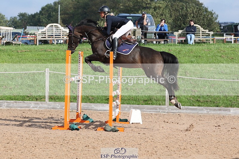 230915A-104819-01533 - Cls 2 Snr Foxhunter