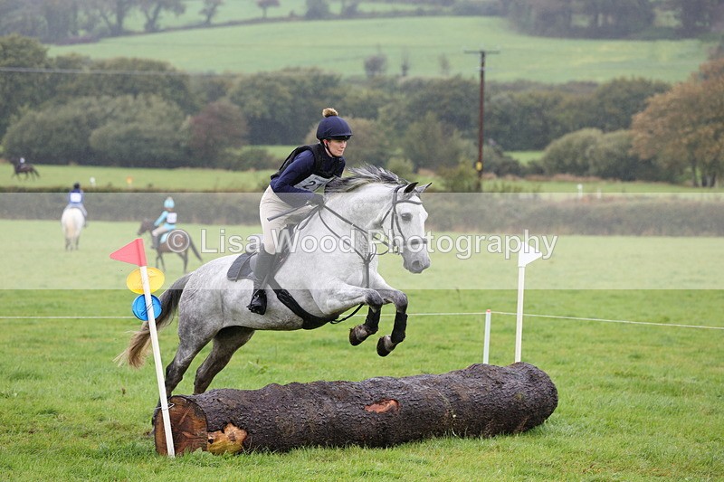 1X9A1738 - Class 2: 70cm: Log