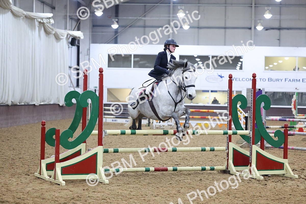 SBM_003435 - Class 11 - Blue Chip Pony Newcomers - 1.00m Open