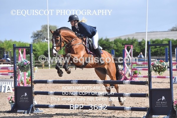 BPP_3632 - CLASS 4 Senior BritiNovice/ 90cm Open