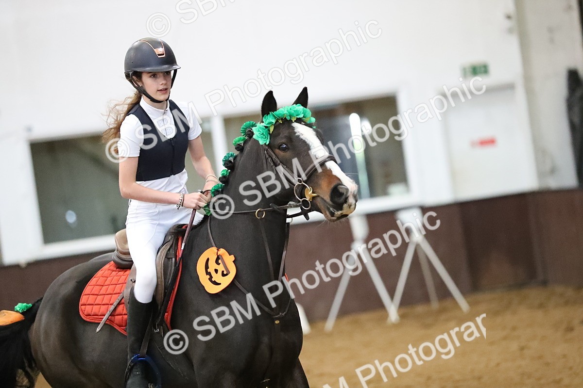 SBM_001903 - Class 3 - Horse & Hound