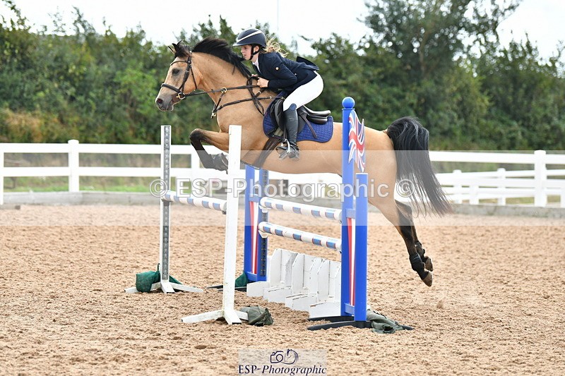 230819A-121251-00477 - Cls 25 Pony Newcomers & 1m Open