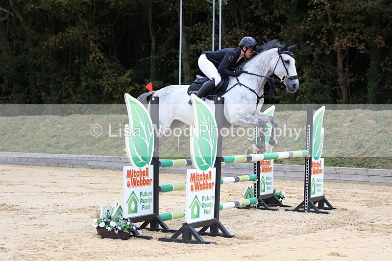 3E7A3160 - Class 8: Senior Newcomers/1.10m open