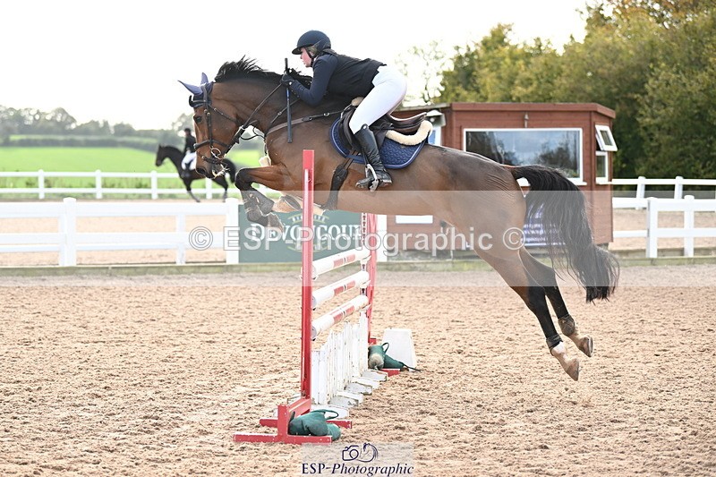 241023A-142330-01028 - Cls 4 Newcomers and 1.10m Open