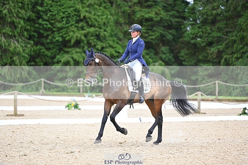 240524-114446-09006 - 521-DIVALI-Elaine_Pen