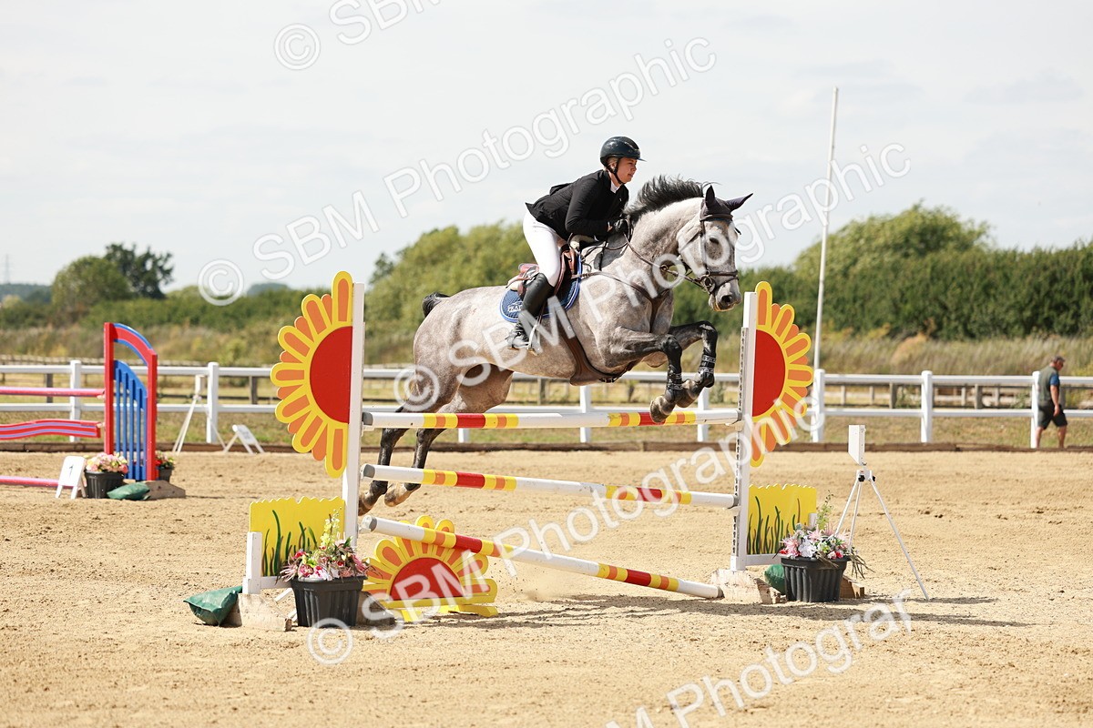 SBM_007899 - Class 4 - Senior Foxhunter - 1.20m Open