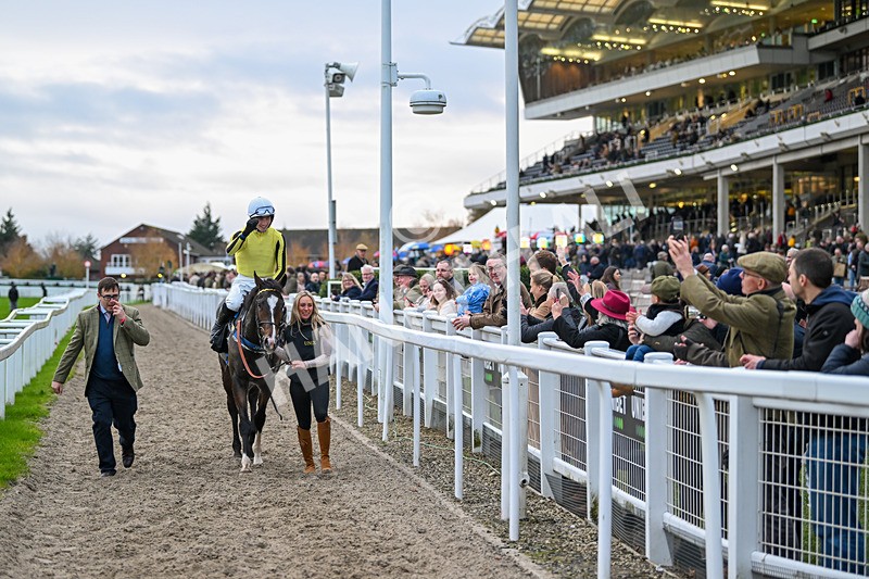 171124-Race 5-Burdett Road-4378