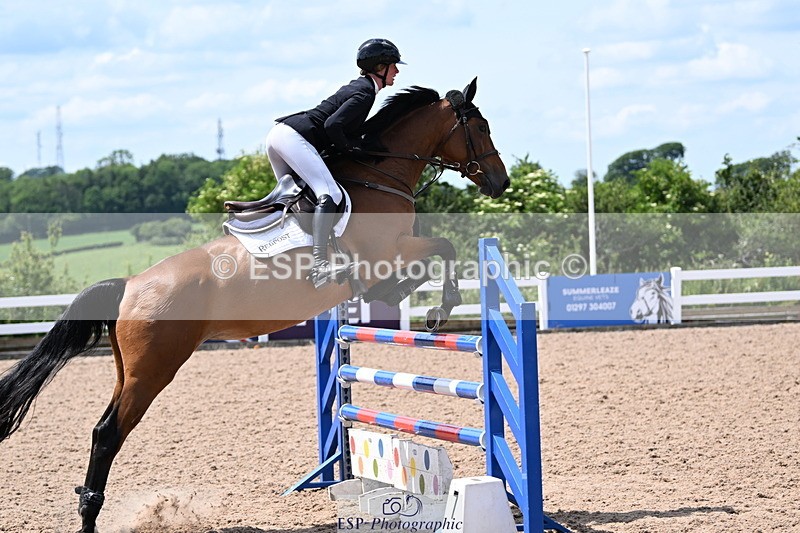 240619A-142747-00600 - Cls 4 Snr Newcomers and 1.10m Open