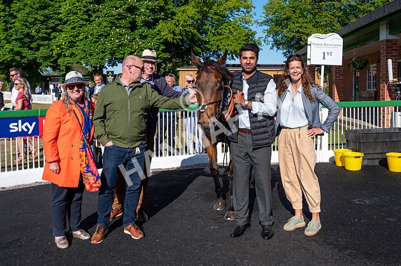 170525-Race 8-So Grateful-6945 - Race 8