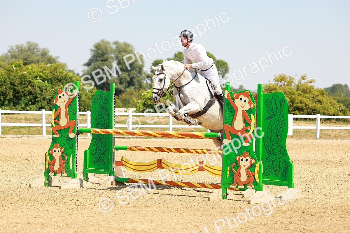SBM_001755 - Class 4 - Senior Newcomers - 1.10m