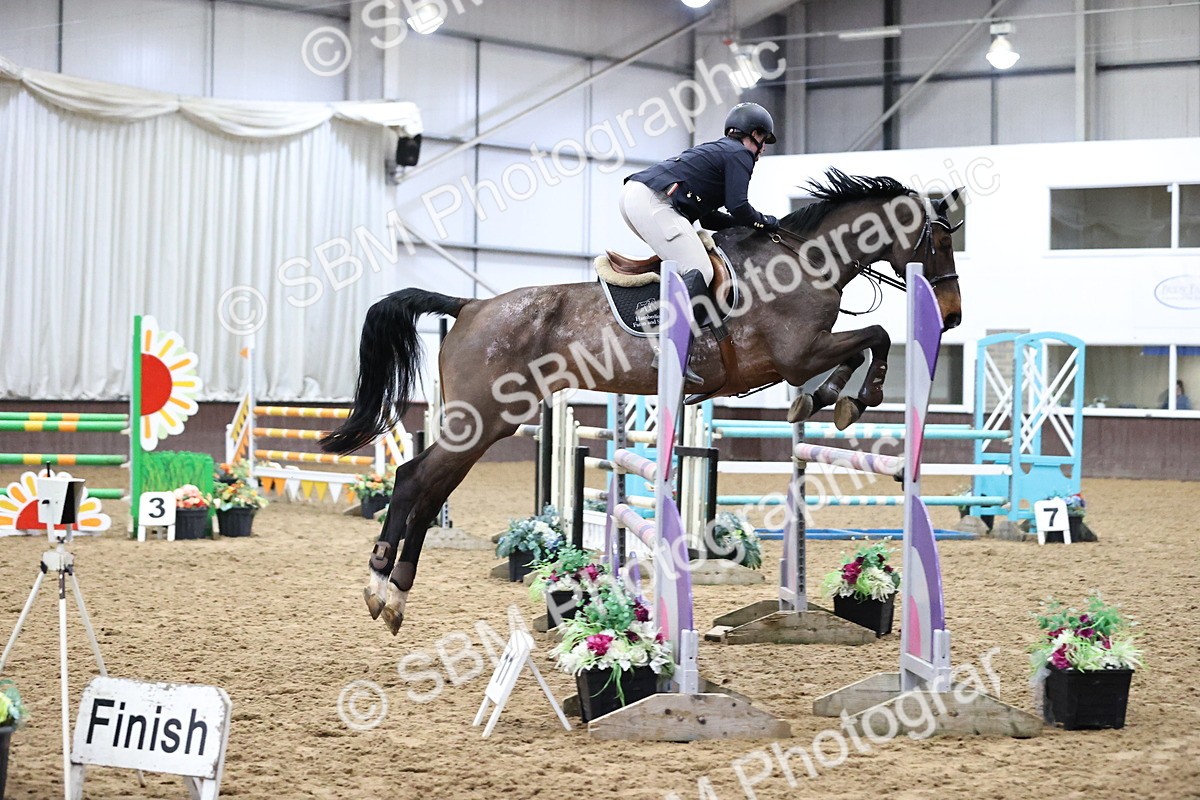 SBM_001571 - Class 4 - Senior Newcomers - 1.10m Open