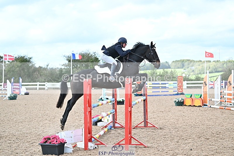 241005A-123551-03708 - SAT Cls 18 1.05m Amateur Quali