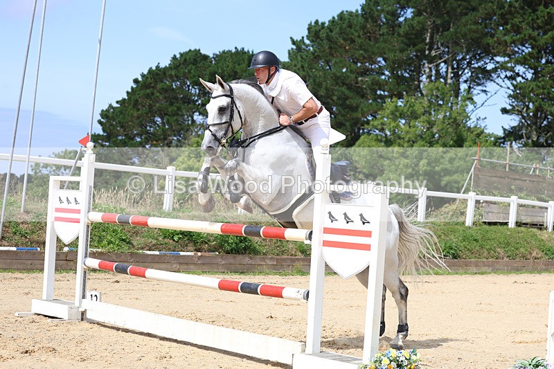 3E7A1866 - Class 9: Senior Foxhunter/1.20 open