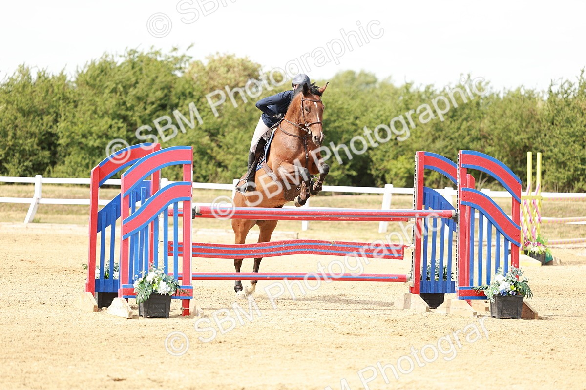 SBM_008119 - Class 4 - Senior Foxhunter - 1.20m Open