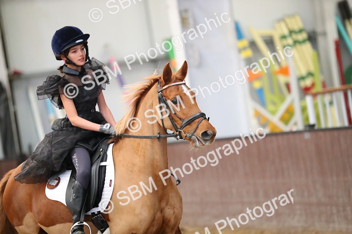 SBM_001270 - Class 3 - Horse & Hound