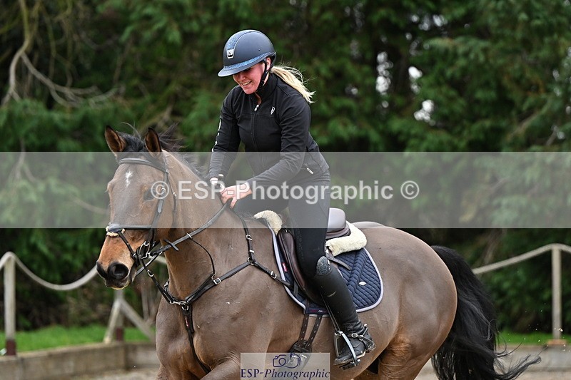 250201A-143605-00985 - Cls 04 Local Horse 120cm