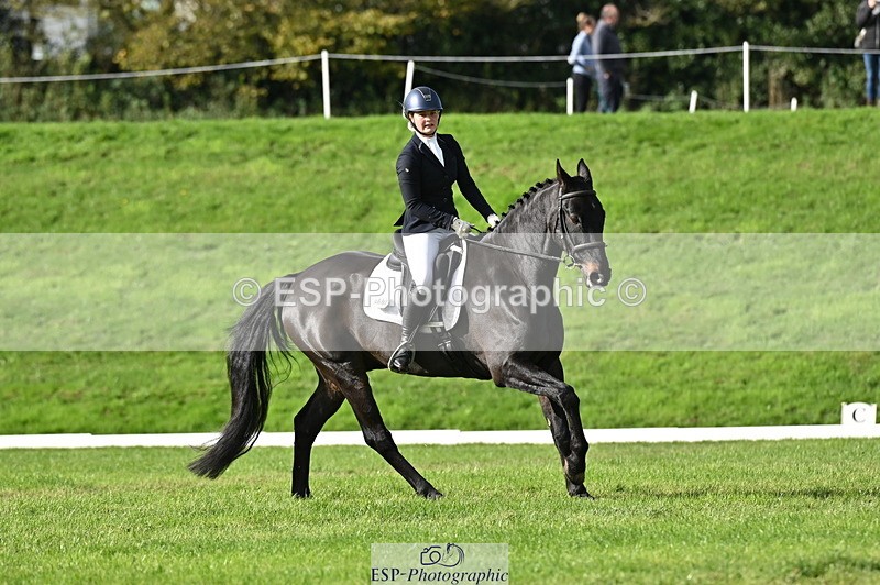 251024A-120955-09522 - F-468-Tabitha.Stephenson