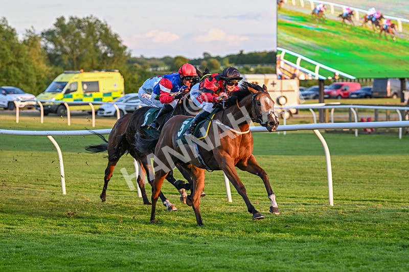 300525-Race 6-Glory Hyde-8005 - Race 6