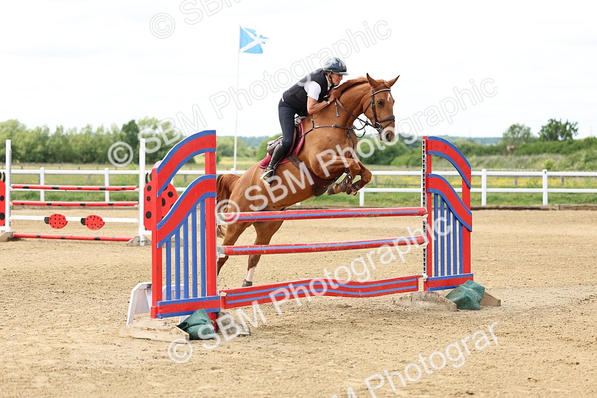 SBM_005945 - Class 19 - Senior Newcomers - 1.10m