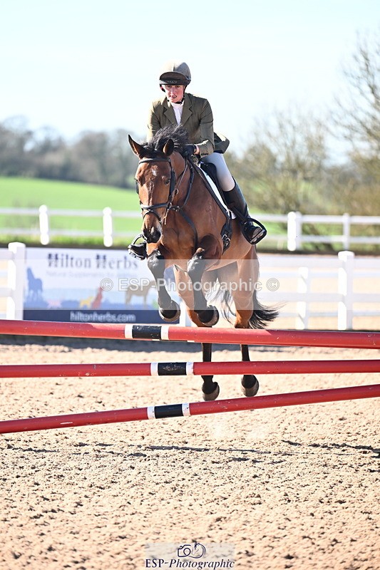 260318B-102941-00101 - Clear Round & Brit Nov 90cm