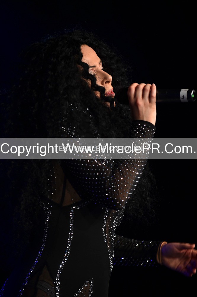 SH4_6281 - The Cher Experience